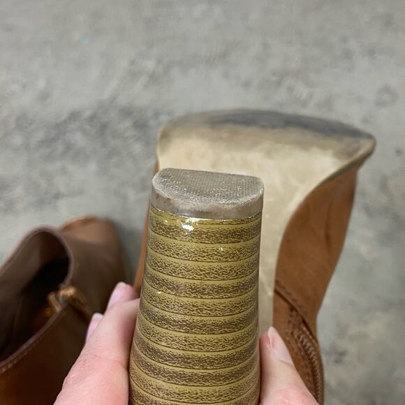 Express Size 8 Neutral Tan Genuine Leather Open Toe Heeled Ankle Boots Booties - Picture 12 of 13